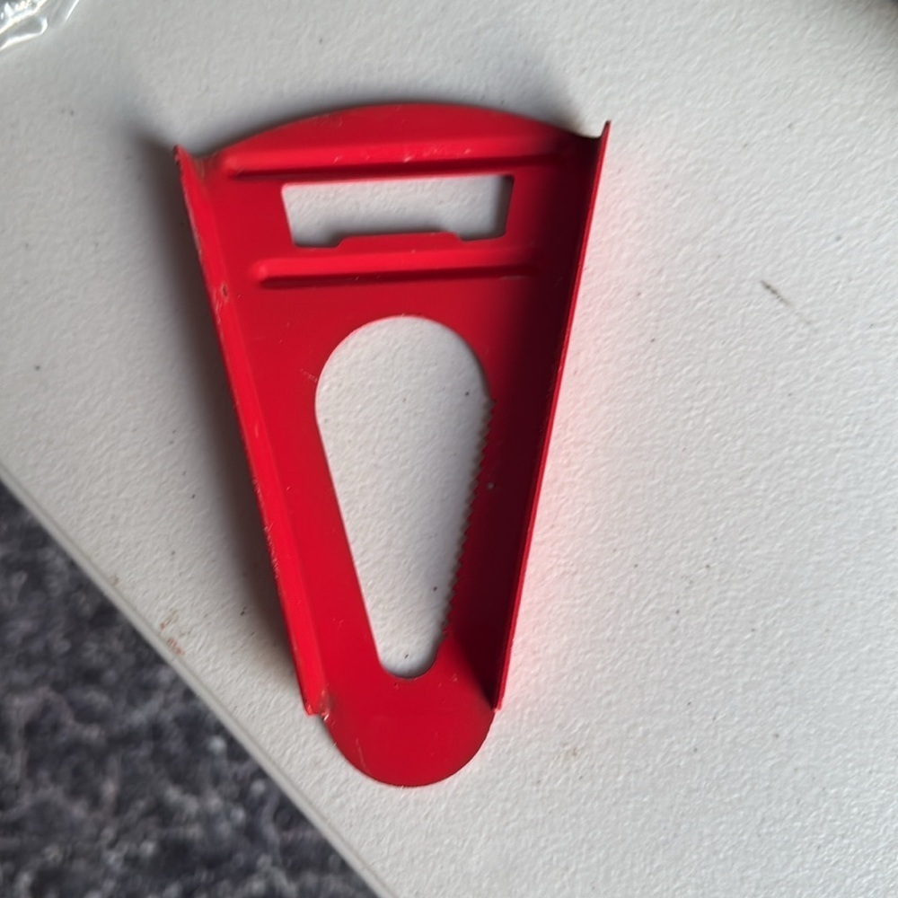 Red Kitchen Tool - Picture 4 of 4